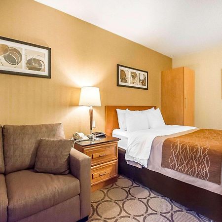 Comfort Inn Kirkland Lake Bagian luar foto