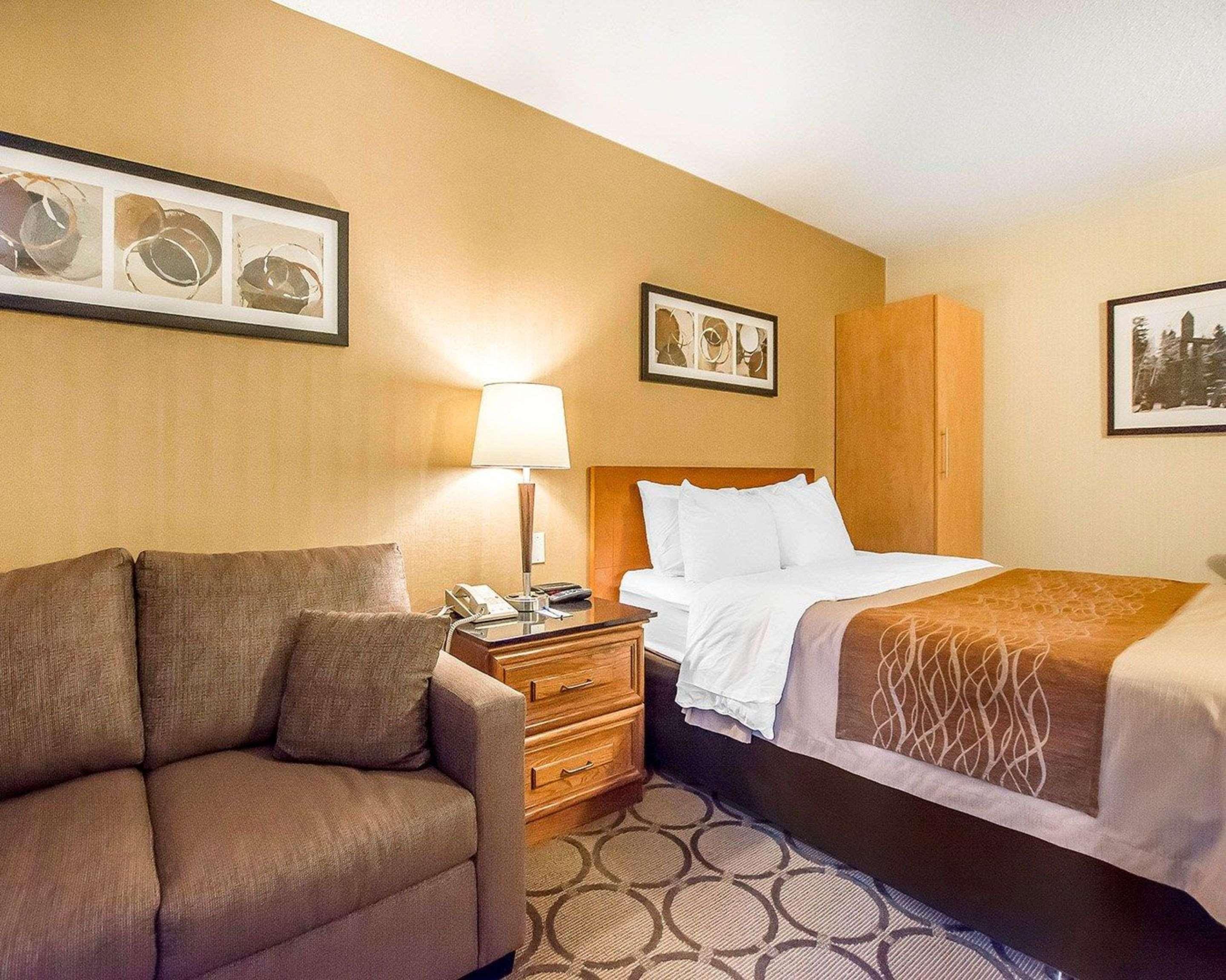 Comfort Inn Kirkland Lake Bagian luar foto