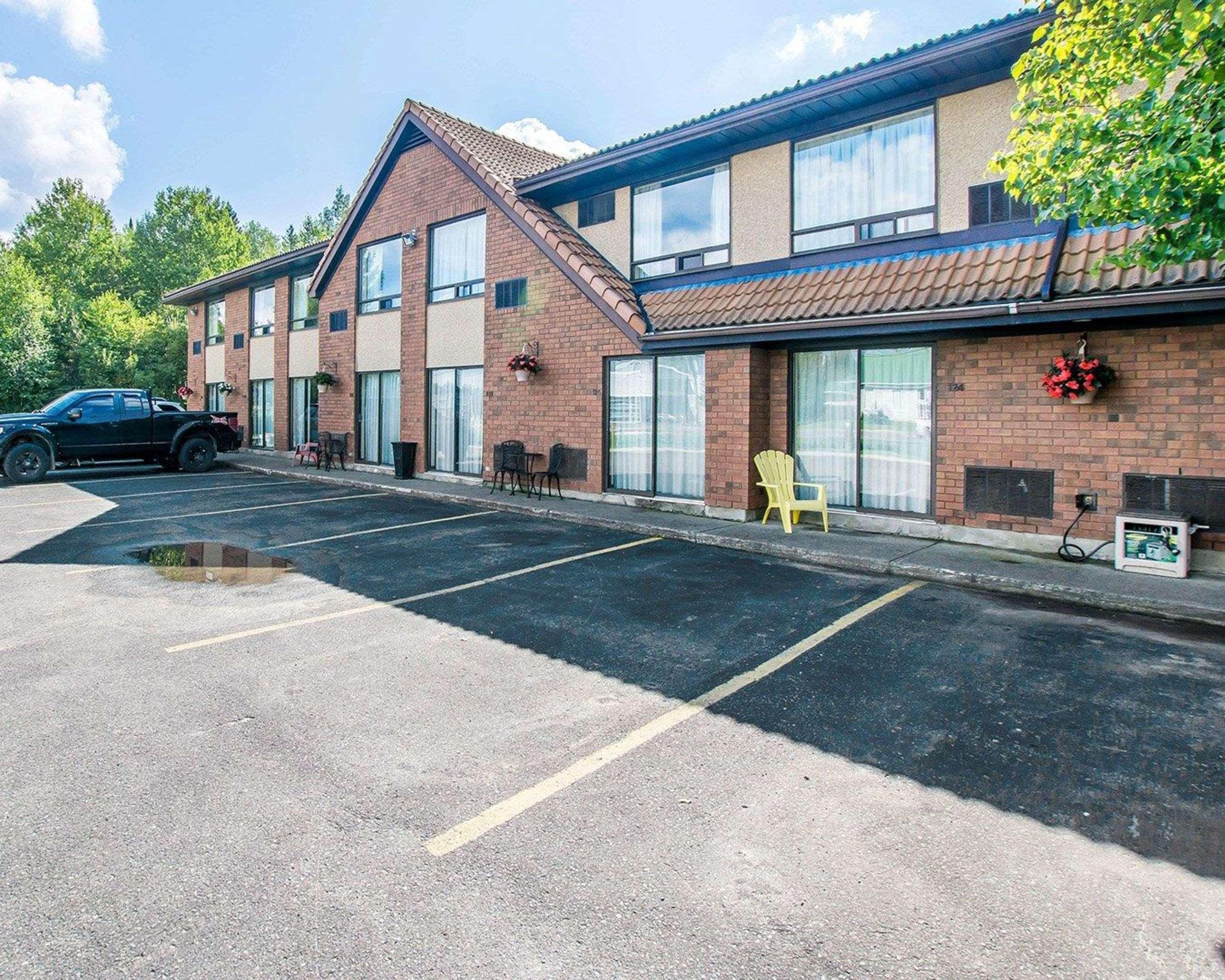 Comfort Inn Kirkland Lake Bagian luar foto