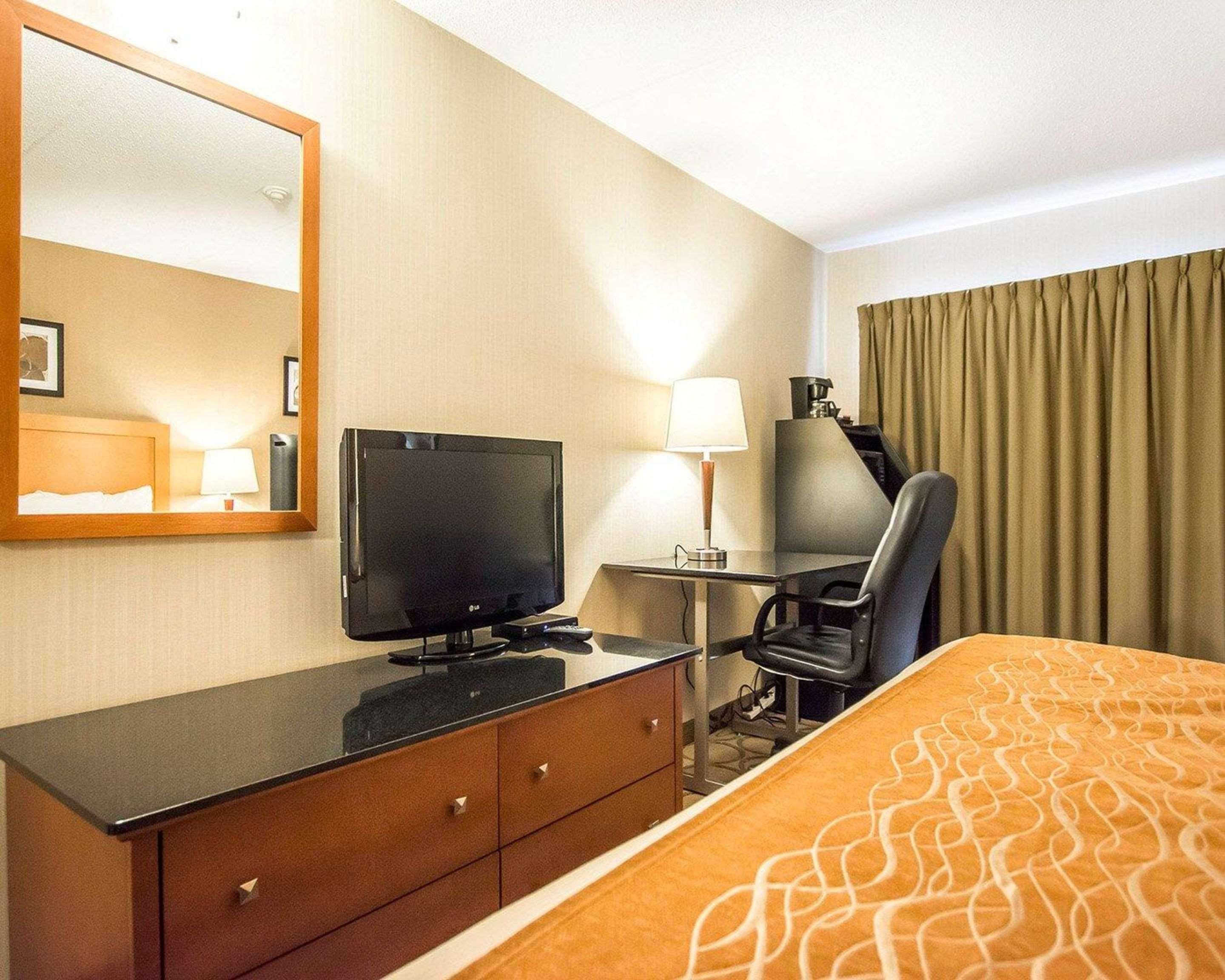 Comfort Inn Kirkland Lake Bagian luar foto