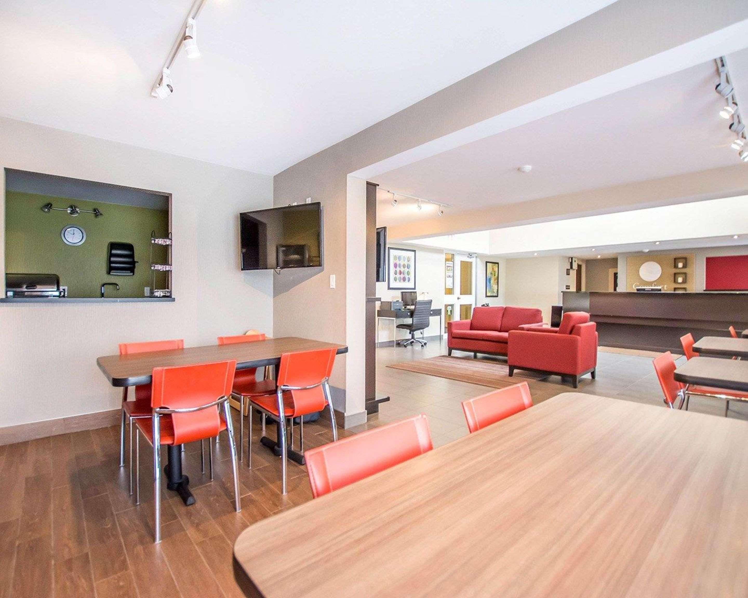 Comfort Inn Kirkland Lake Bagian luar foto