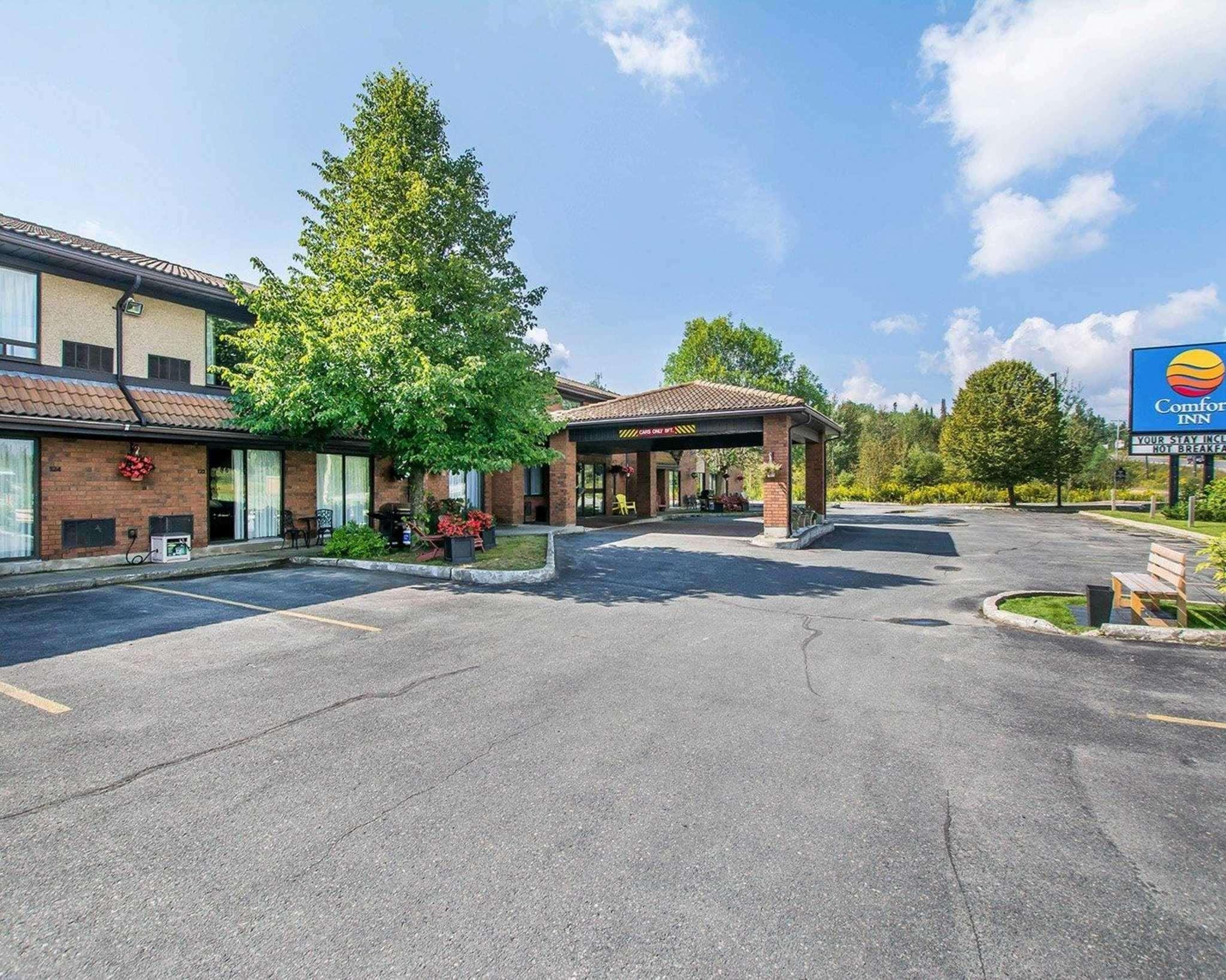 Comfort Inn Kirkland Lake Bagian luar foto