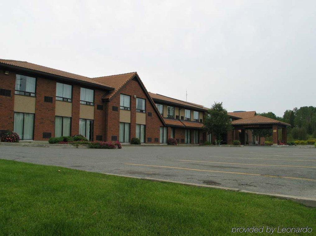 Comfort Inn Kirkland Lake Bagian luar foto