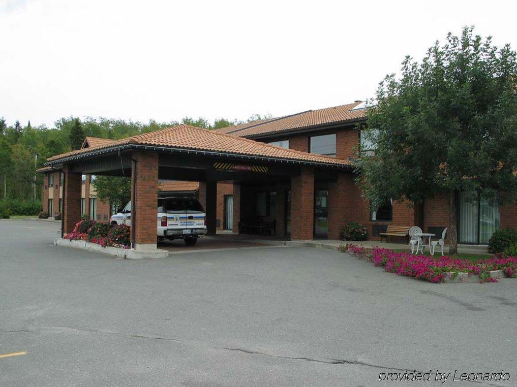 Comfort Inn Kirkland Lake Bagian luar foto