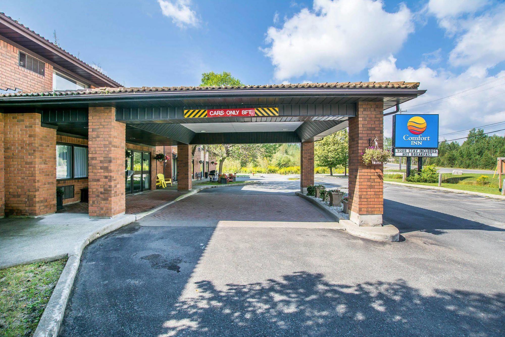 Comfort Inn Kirkland Lake Bagian luar foto