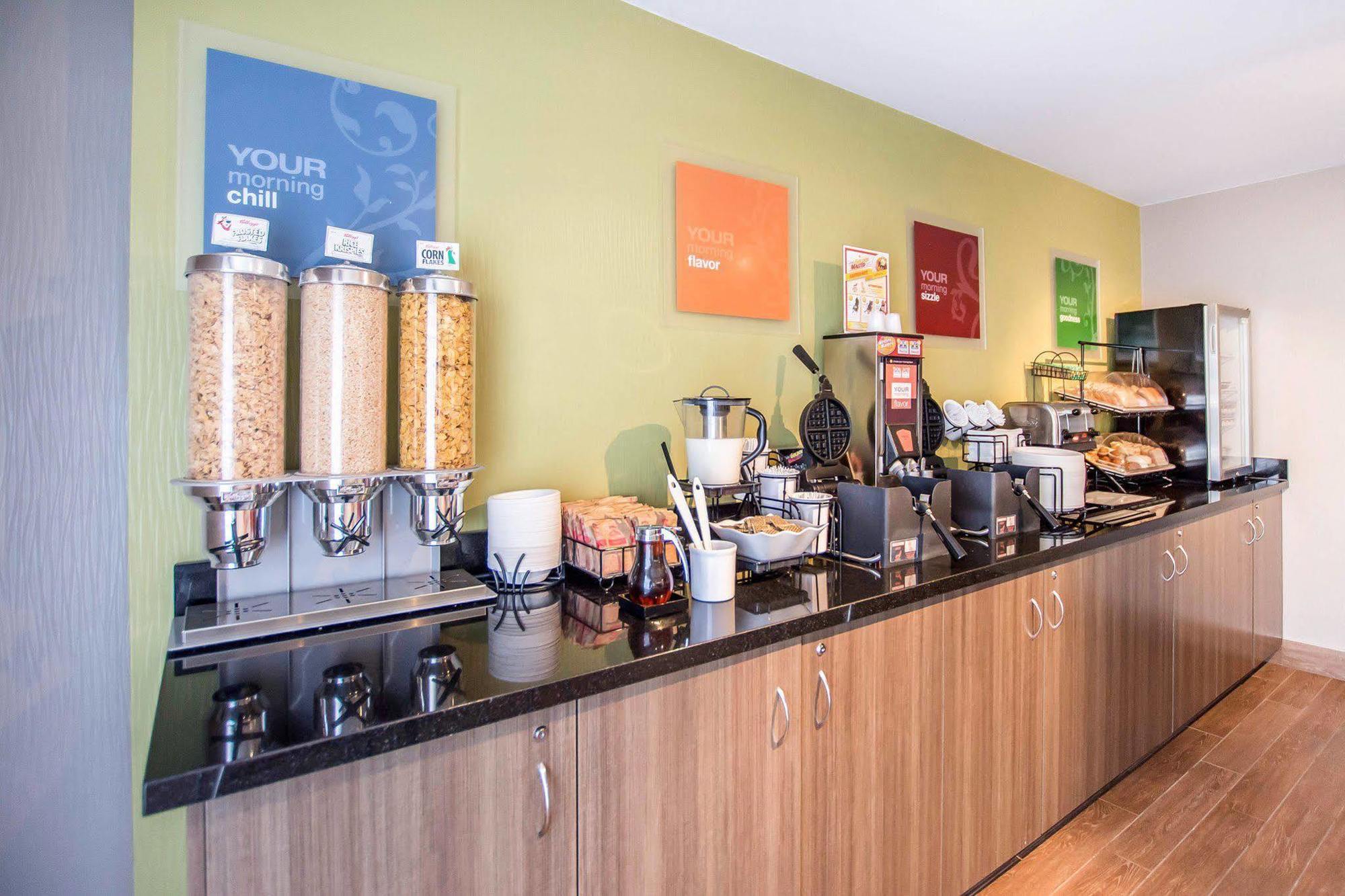 Comfort Inn Kirkland Lake Bagian luar foto