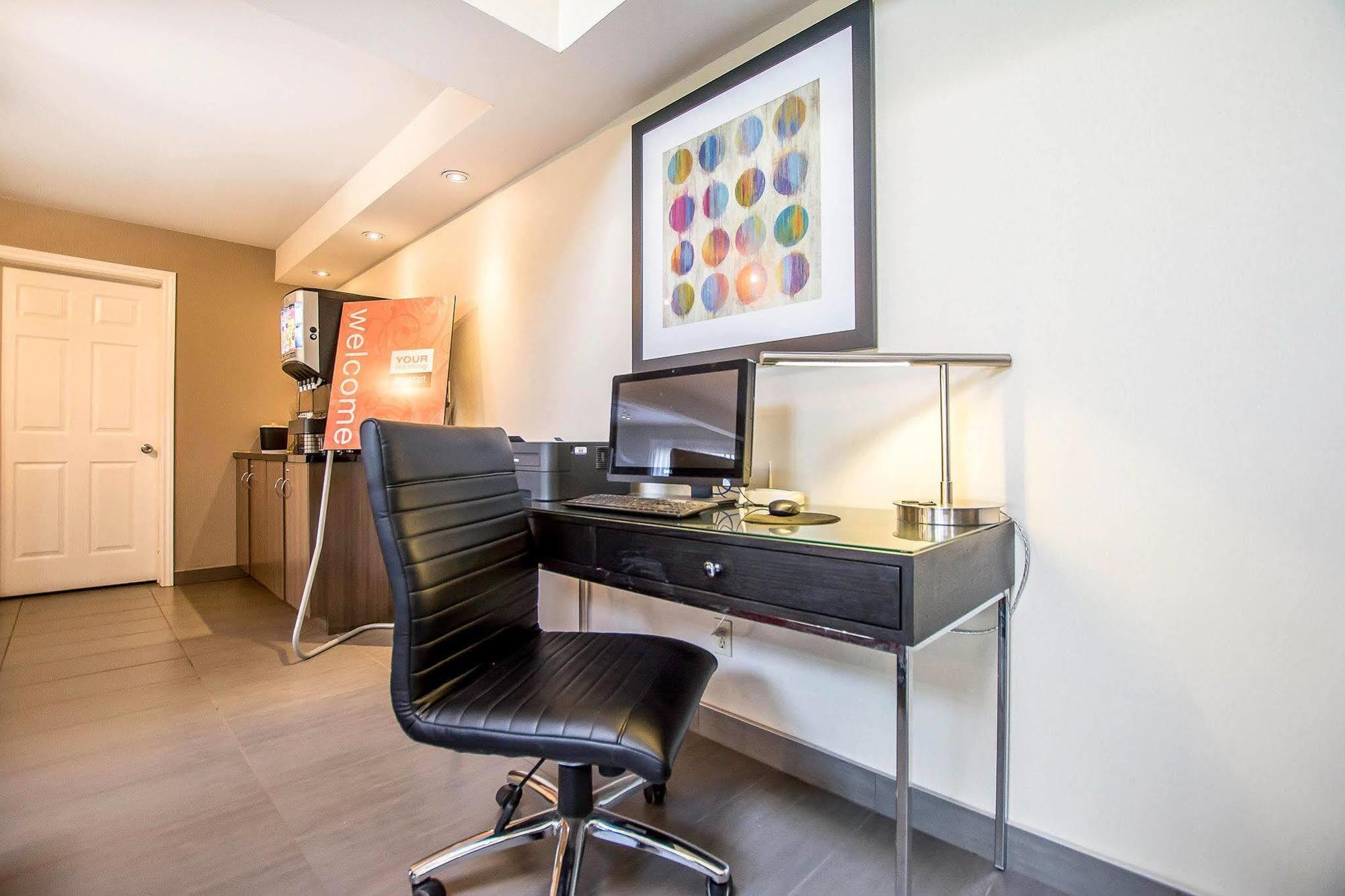 Comfort Inn Kirkland Lake Bagian luar foto